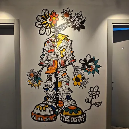 Traveler Rooftop Hostel